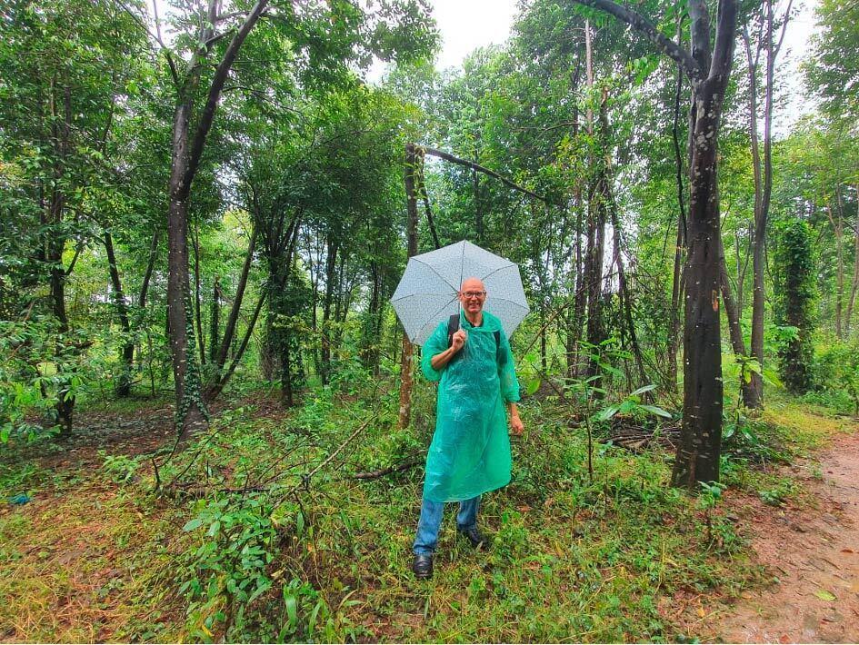 Der Autor im Agarwood-Wald in Vietnam